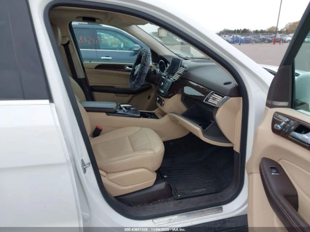 Mercedes-Benz GLE 350 4MATIC* MULTIBEAM* БЕЖАВА КОЖА* ПОДГРЕВ* - автомобили, коли, обяви за нови и употребявани 4