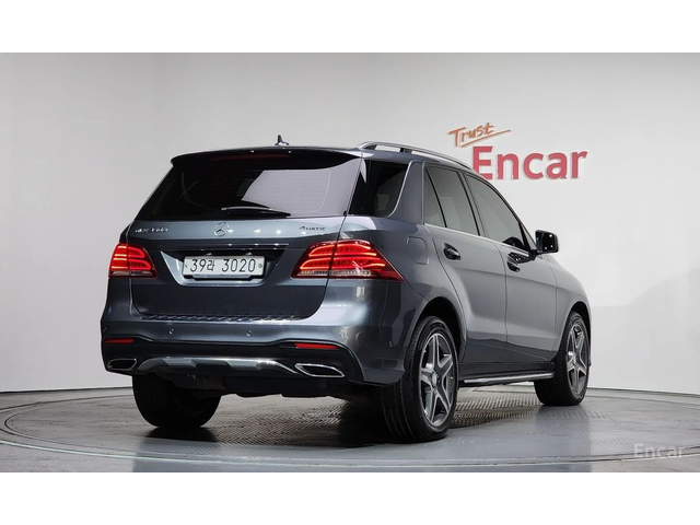 Mercedes-Benz GLE 350 4MATIC* AMG* ПОДГРЕВ* ОБДУХВАНЕ* КАМЕРА* ПАНО - автомобили, коли, обяви за нови и употребявани 3