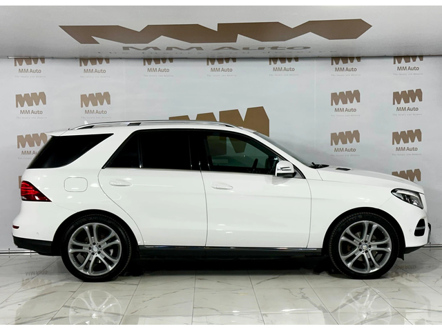 Mercedes-Benz GLE 350 d* 4Matic* Harman/Kardon* 360 - автомобили, коли, обяви за нови и употребявани 2