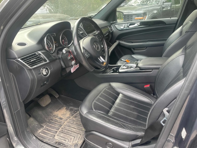 Mercedes-Benz GLE 350 D * AMG * 360 * PANO * CARFAX * - автомобили, коли, обяви за нови и употребявани 5