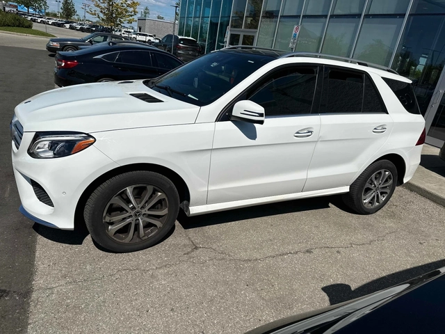 Mercedes-Benz GLE 350 4MATIC * ПОДГРЕВ * ПАНОРАМА * CARFAX - автомобили, коли, обяви за нови и употребявани 1