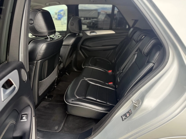 Mercedes-Benz GLE 350 3.5 CDI Gle Face lift 6.3 AMG Собствен лизинг !!!! - автомобили, коли, обяви за нови и употребявани 11