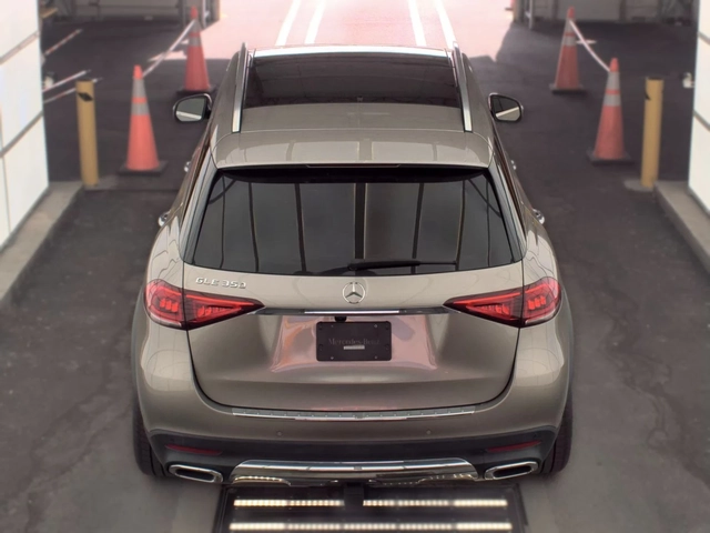 Mercedes-Benz GLE 350 - автомобили, коли, обяви за нови и употребявани 4