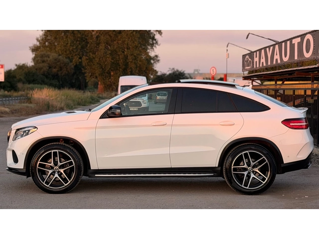Mercedes-Benz GLE 350 d= Coupe= 4Matic= AMG= Panorama= Camera= Premium= - автомобили, коли, обяви за нови и употребявани 7