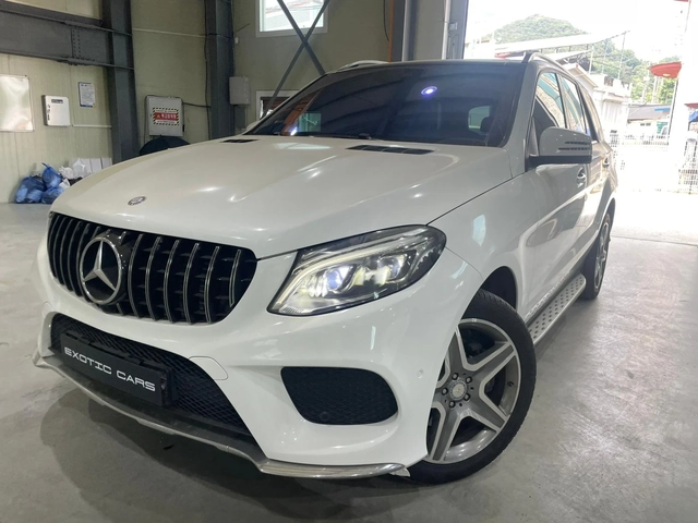 Mercedes-Benz GLE 350 d 4 Matic ! AMG Line ! - автомобили, коли, обяви за нови и употребявани 2