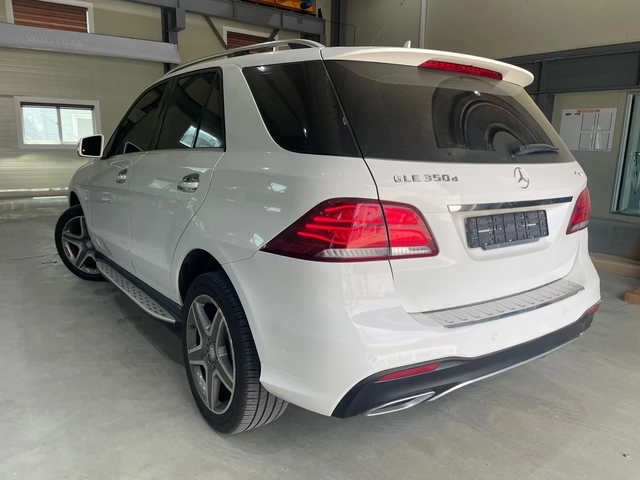 Mercedes-Benz GLE 350 d 4 Matic ! AMG Line ! - автомобили, коли, обяви за нови и употребявани 5