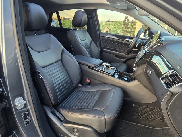 Mercedes-Benz GLE 350 * AMG 6.3 * PANO* Harman Kardon* 360* - автомобили, коли, обяви за нови и употребявани 10
