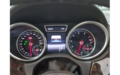 Mercedes-Benz GLE 400 2 КЛЮЧА * СЕРВИЗНА ИСТ * ПАНОРАМА * CARFAX - автомобили, коли, обяви за нови и употребявани 12
