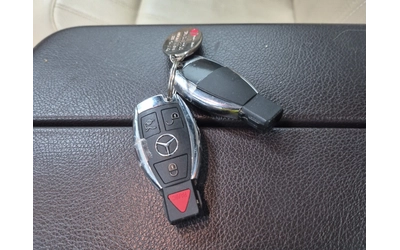 Mercedes-Benz GLE 400 2 КЛЮЧА * СЕРВИЗНА ИСТ * ПАНОРАМА * CARFAX - автомобили, коли, обяви за нови и употребявани 14