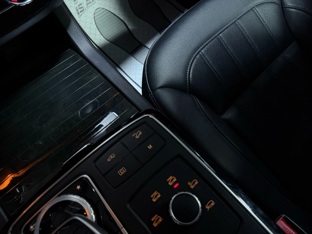 Mercedes-Benz GLE 400 4MATIC AMG - автомобили, коли, обяви за нови и употребявани 13