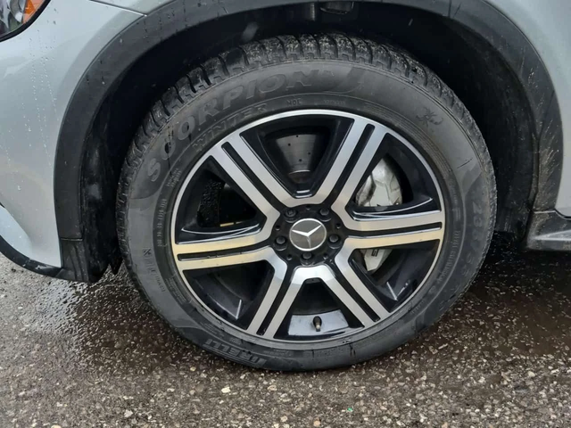Mercedes-Benz GLE 43 AMG PANO * ПОДГРЕВИ * KEYLESS * 360 * CARFAX - автомобили, коли, обяви за нови и употребявани 5