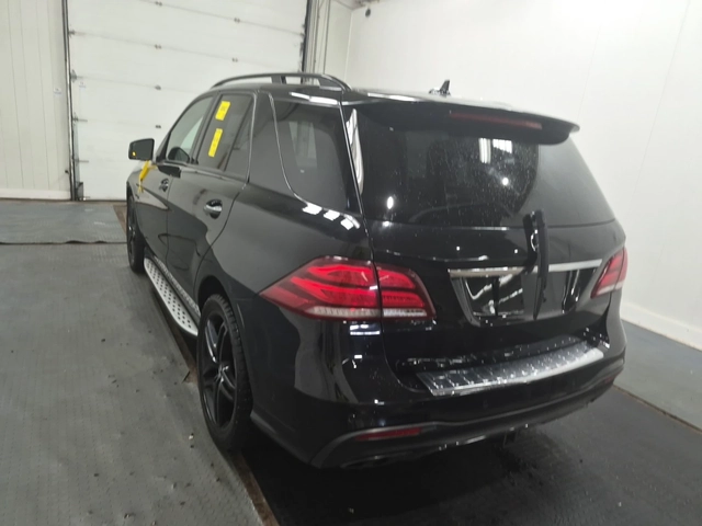 Mercedes-Benz GLE 43 AMG * * CARFAX * * АВТО КРЕДИТ * * - автомобили, коли, обяви за нови и употребявани 3