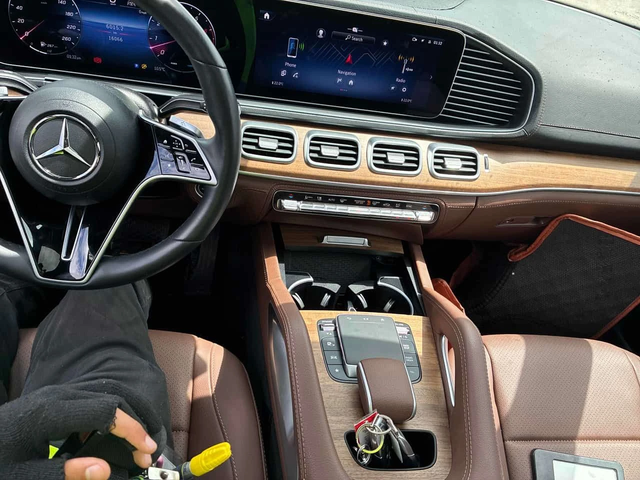 Mercedes-Benz GLE 450 BURMESTER/ОБДУХВАНЕ/ПАНОРАМА/360/HUD - автомобили, коли, обяви за нови и употребявани 8