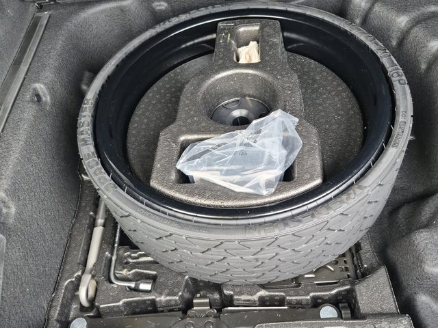 Mercedes-Benz GLE 4L 8cyl - автомобили, коли, обяви за нови и употребявани 14
