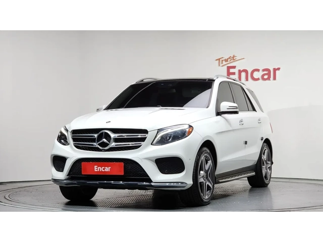 Mercedes-Benz GLE 350d PREMIUM | 4MATIC | 360 КАМЕРА | AMG-LINE | - автомобили, коли, обяви за нови и употребявани 0