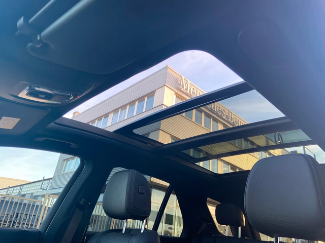 Mercedes-Benz GLE 580 4M - автомобили, коли, обяви за нови и употребявани 12