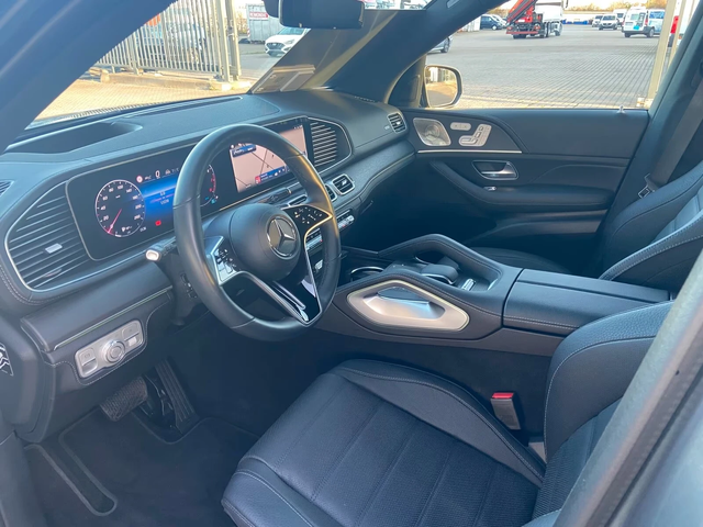 Mercedes-Benz GLE 580 4M - автомобили, коли, обяви за нови и употребявани 4