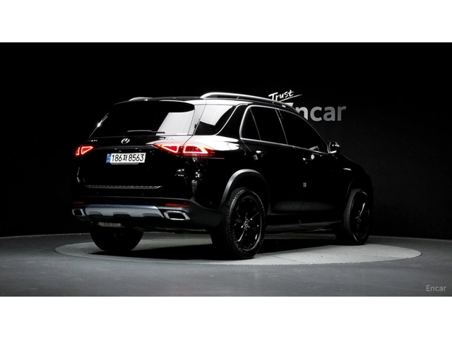 Mercedes-Benz GLE 300d 4MATIC* КОЖА* ОБДУХВ* НАВИ* ПАНО* 360* - автомобили, коли, обяви за нови и употребявани 1