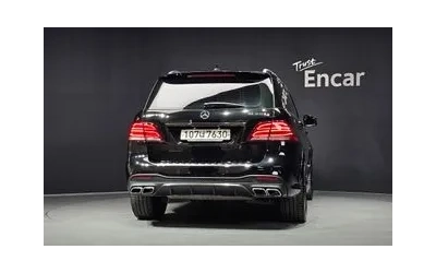 mercedes-benz-gle-63-amg - 3