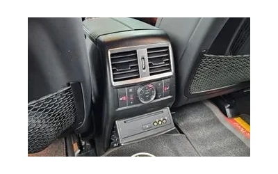 Mercedes-Benz GLE 63 AMG - автомобили, коли, обяви за нови и употребявани 15