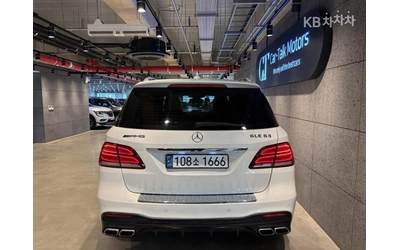 mercedes-benz-gle-63-amg - 3