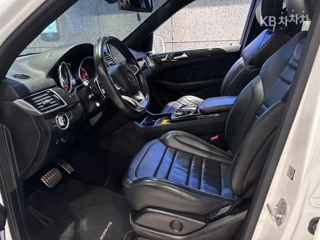 Mercedes-Benz GLE 63 AMG 4MATIC * КРАЙНА ЦЕНА* FULL * EKPAHИ* - автомобили, коли, обяви за нови и употребявани 4