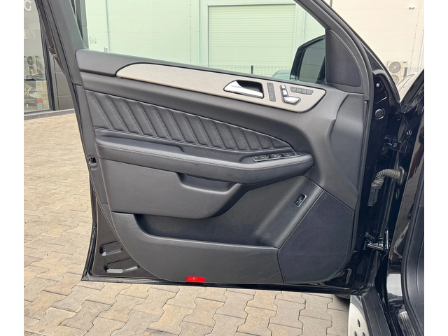 Mercedes-Benz GLE Coupe 350d AMG Pack Подгрев/Панорама/360Камера/Keyless - автомобили, коли, обяви за нови и употребявани 11