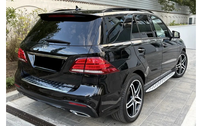 mercedes-benz-gle-gle-350d-4matic-amg-line - 1