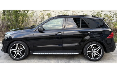mercedes-benz-gle-gle-350d-4matic-amg-line - 3
