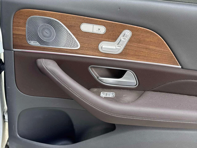 Mercedes-Benz GLS 450 4MATIC* DISTRONIC* 360* HUD* BURMESTER* - автомобили, коли, обяви за нови и употребявани 11