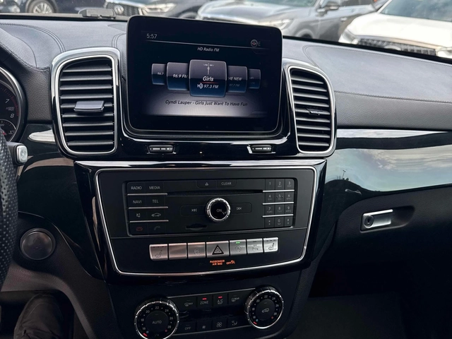 Mercedes-Benz GLS 450 7 МЕСТА * CARFAX * АВТО КРЕДИТ * БЕЗ ИНЦИДЕНТИ - автомобили, коли, обяви за нови и употребявани 7