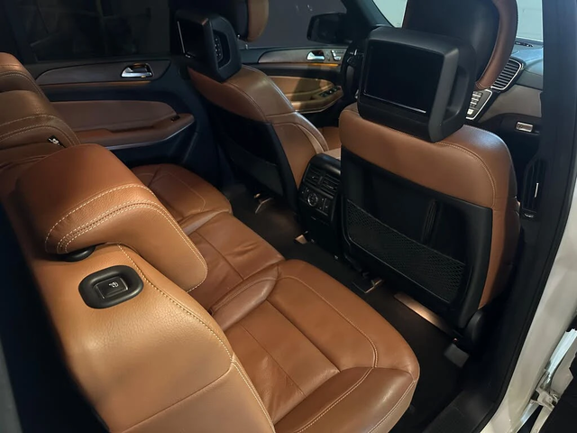 Mercedes-Benz GLS 500 AMG PK| HARMAN| TV| ОБДУХ| МАСАЖ| DISTRONIK| 7PASS - автомобили, коли, обяви за нови и употребявани 13