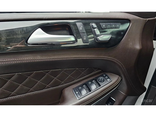 Mercedes-Benz GLS 500 AMG* DESIGNO* DISTRONIC* ОБДУХ* 360* ПОДГРЕВ - автомобили, коли, обяви за нови и употребявани 14