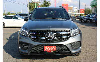 mercedes-benz-gls-500 - 0