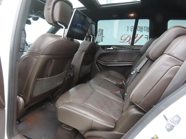 Mercedes-Benz GLS 500 360| ПАНО| ПОДГРЕВ| ОБДУХВАНЕ - автомобили, коли, обяви за нови и употребявани 5