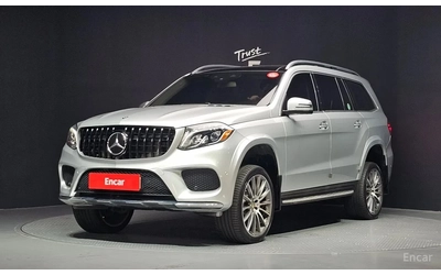 mercedes-benz-gls-500 - 0