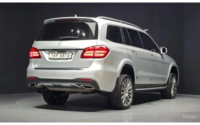 mercedes-benz-gls-500 - 1