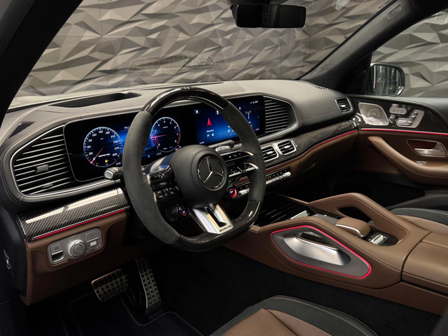 Mercedes-Benz GLS 63 AMG 4Matic+ Burmester* Pano* Lift* 7 seats - автомобили, коли, обяви за нови и употребявани 11