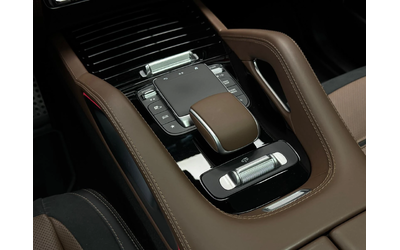 Mercedes-Benz GLS 63 AMG 4Matic+ Burmester* Pano* Lift* 7 seats - автомобили, коли, обяви за нови и употребявани 12