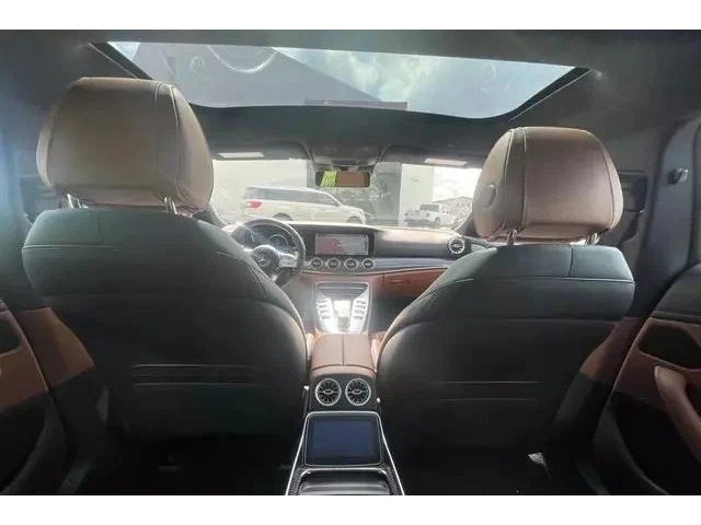 Mercedes-Benz GT GT 63s
 4-door 4matic+ - автомобили, коли, обяви за нови и употребявани 9