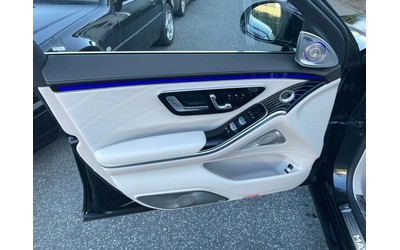 Mercedes-Benz Maybach 4M AMG Lang - автомобили, коли, обяви за нови и употребявани 8