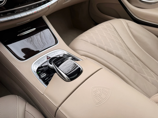 Mercedes-Benz Maybach S 560 / 4-MATIC - автомобили, коли, обяви за нови и употребявани 15