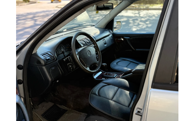 Mercedes-Benz ML 270 Автоматик* Автопилот* Ел Седалки* Кожа* ТОП - автомобили, коли, обяви за нови и употребявани 8