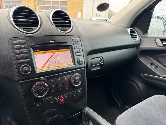 Mercedes-Benz ML 350CDI 4 Matic Aut/Facelift - автомобили, коли, обяви за нови и употребявани 13