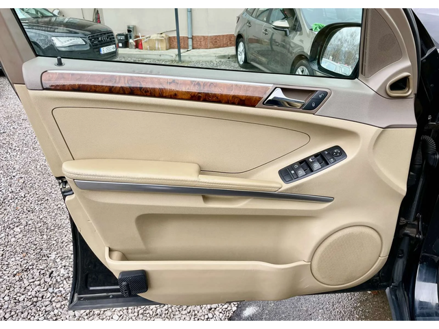 Mercedes-Benz ML 320 3.0CDI 224HP НА ПРУЖИНИ - автомобили, коли, обяви за нови и употребявани 12