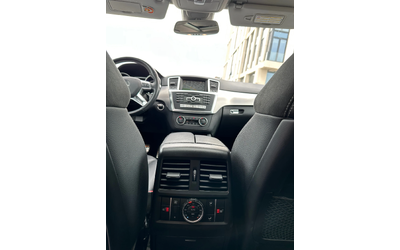 Mercedes-Benz ML 350 AMG * 360 Камера* Вакум* Реални КМ* НОВИ ГУМИ - автомобили, коли, обяви за нови и употребявани 14