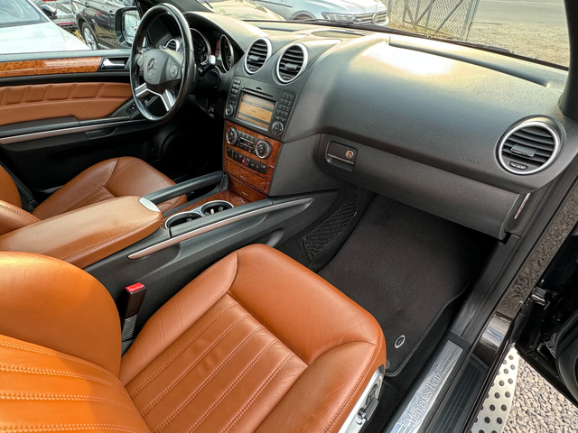 Mercedes-Benz ML 350 Bluetec ! 4matic ! Спорт пакет  ! DESIGNO ! SWISS - автомобили, коли, обяви за нови и употребявани 10