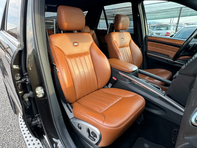 Mercedes-Benz ML 350 Bluetec ! 4matic ! Спорт пакет  ! DESIGNO ! SWISS - автомобили, коли, обяви за нови и употребявани 9