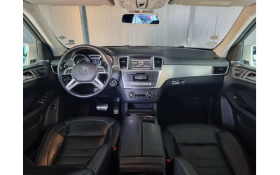 Mercedes-Benz ML 350 Panorama* AMG* Keyless* Distronic* Camera* - автомобили, коли, обяви за нови и употребявани 12