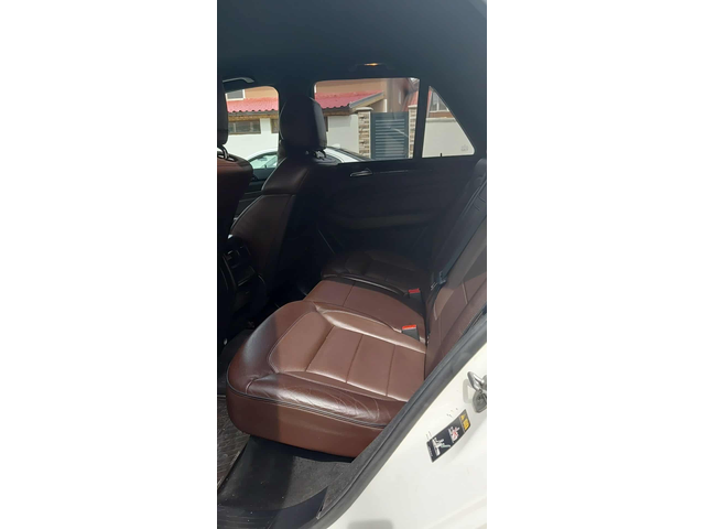 Mercedes-Benz ML 350, 2012 г., 220 км, 258 к.с. - автомобили, коли, обяви за нови и употребявани 9